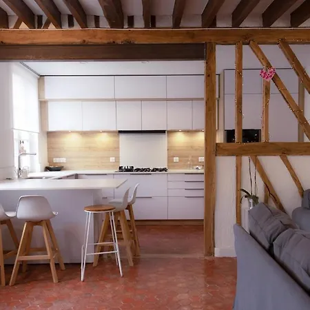 House With Garden And Garage Holiday home Rouen