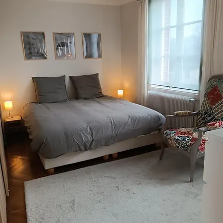 House With Garden And Garage Holiday home Rouen